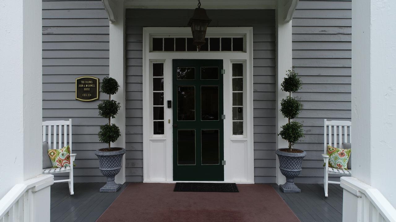 The Elizabethtown Inn Extérieur photo