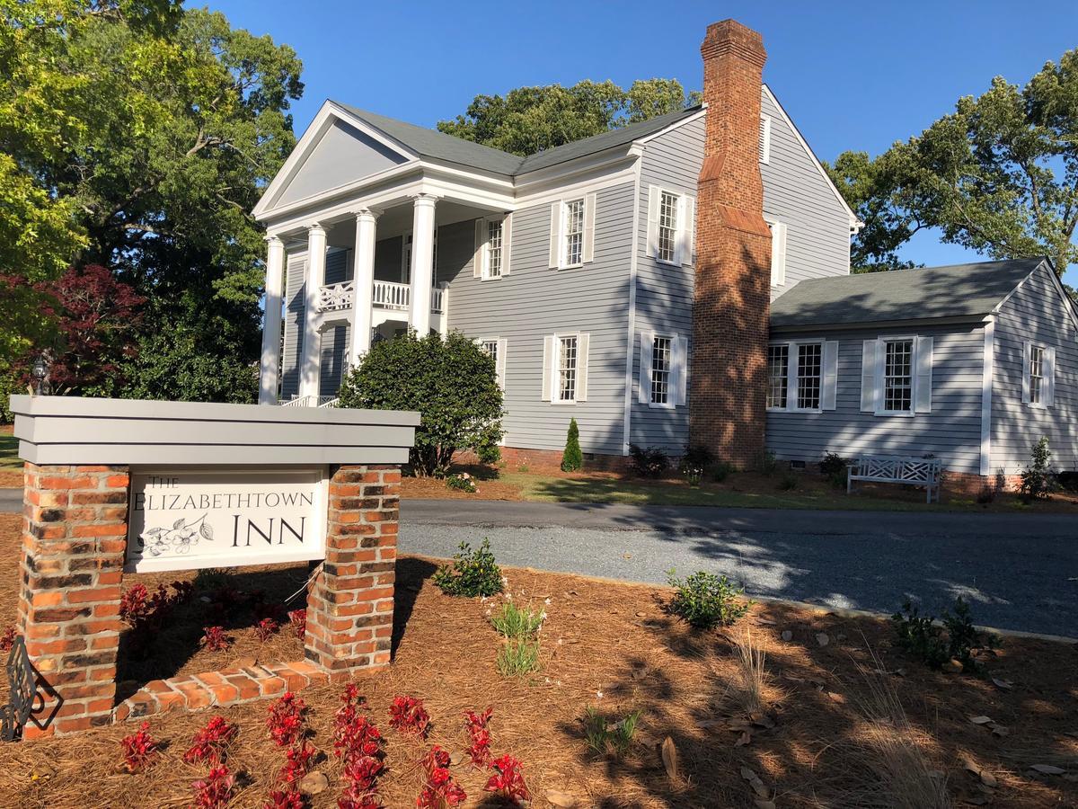 The Elizabethtown Inn Extérieur photo