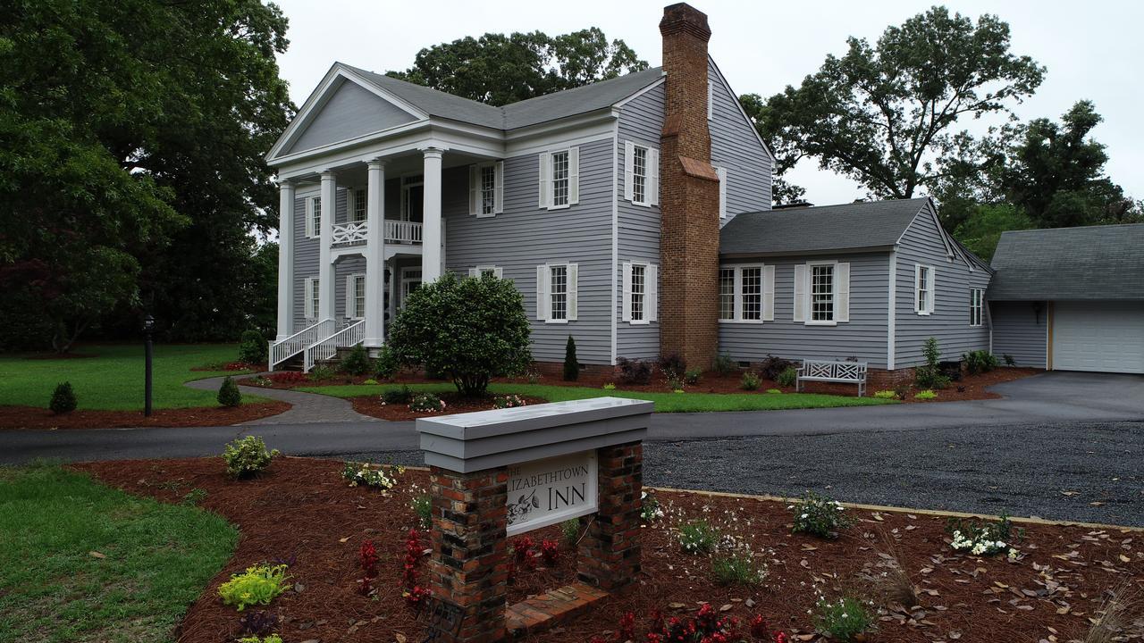 The Elizabethtown Inn Extérieur photo