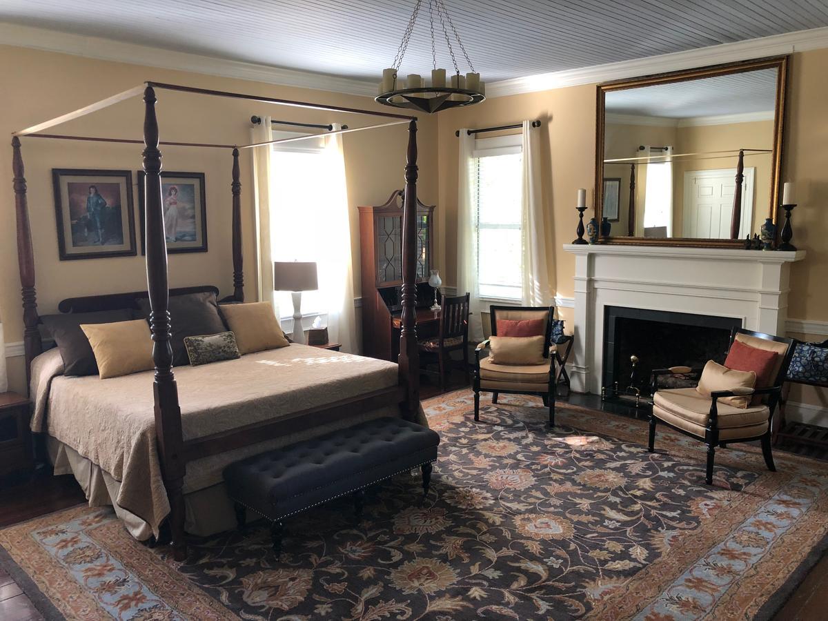 The Elizabethtown Inn Extérieur photo